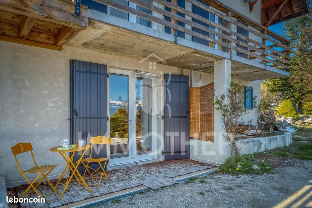 Appartement De Plain-Pied En Montagne Avec Vue Merveilleuse Sur Le Massif De Belledonne Saint Bernard du Touvet エクステリア 写真