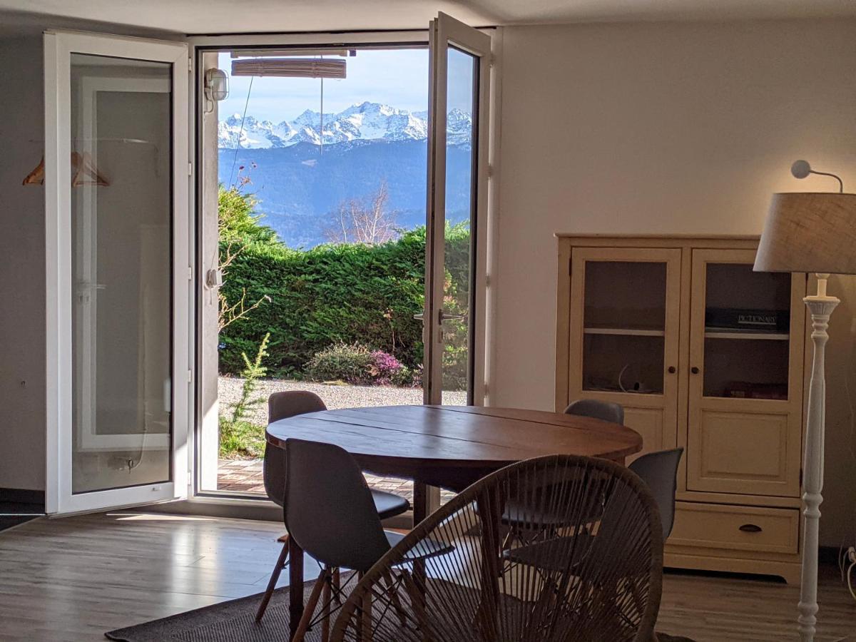 Appartement De Plain-Pied En Montagne Avec Vue Merveilleuse Sur Le Massif De Belledonne Saint Bernard du Touvet エクステリア 写真